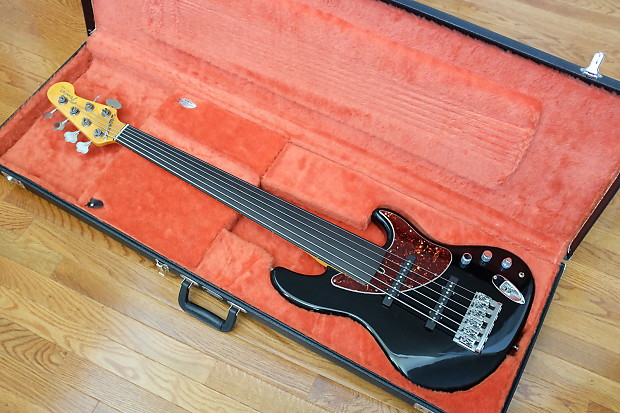 Steve bailey fender bass for sale deals