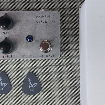 Fairfield Circuitry ~900 About Nine Hundred Fuzz | Reverb