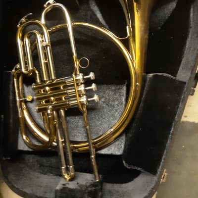 Holton MH101 Bb Marching Mellophone image 2