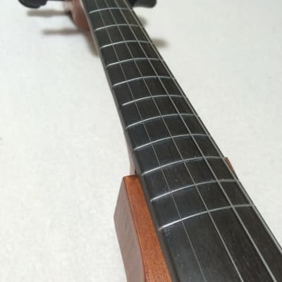 Fretted violin. Left hand model. image 3