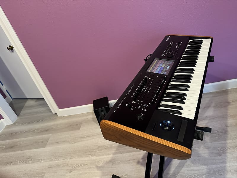 Korg Kronos v2 61