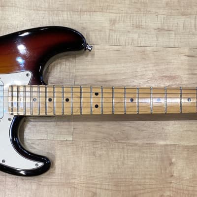 Fender Strat Plus Deluxe 1989 - 3 Color Sunburst image 4
