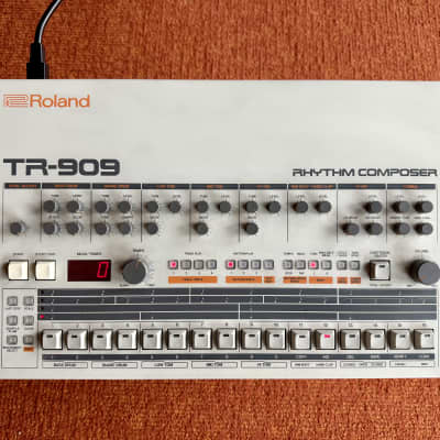 Roland TR-909 Rhythm Composer 1983 - 1985 - White