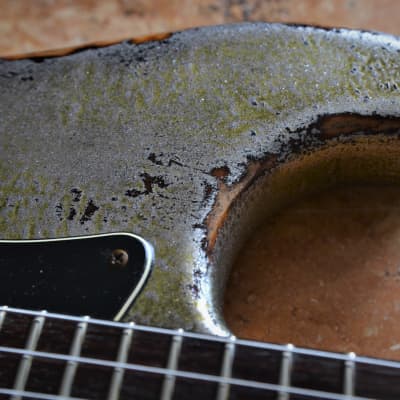 Fender Stratocaster HSS Heavy Relic Custom Silver Sparkle O Black image 18
