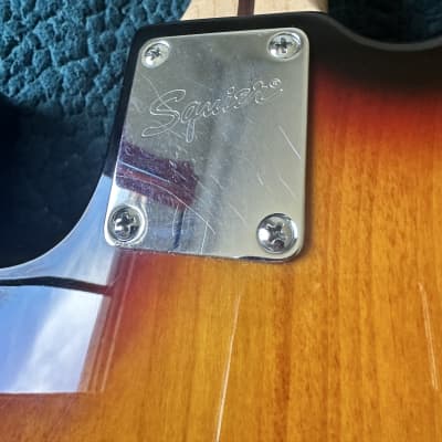 Squier Vintage Modified Jazz Bass Fretless 2007 - 2018 - 3-Color Sunburst image 9