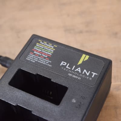 Pliant Technologies PBT-5BAY-01 5-Bay Battery Charger (church owned) CG00MFS image 2