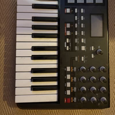 Akai MPK25 2012 - Black