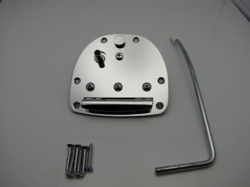 Left handed shop jazzmaster tremolo