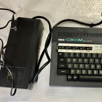 VINTAGE: Yamaha CX5M music computer and YK10 keyboard 1985  + extras image 3