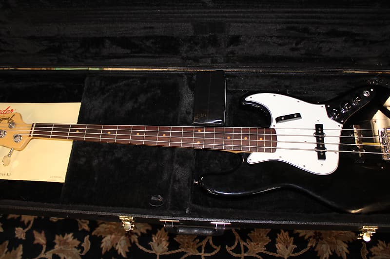 Fender American Vintage '64 Jazz Bass 2013 - 2014 - Black image 1