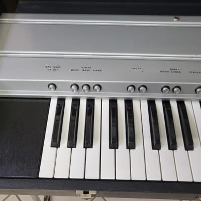 ELEX Electronic Piano K3 '70 - Nero / Argento image 3