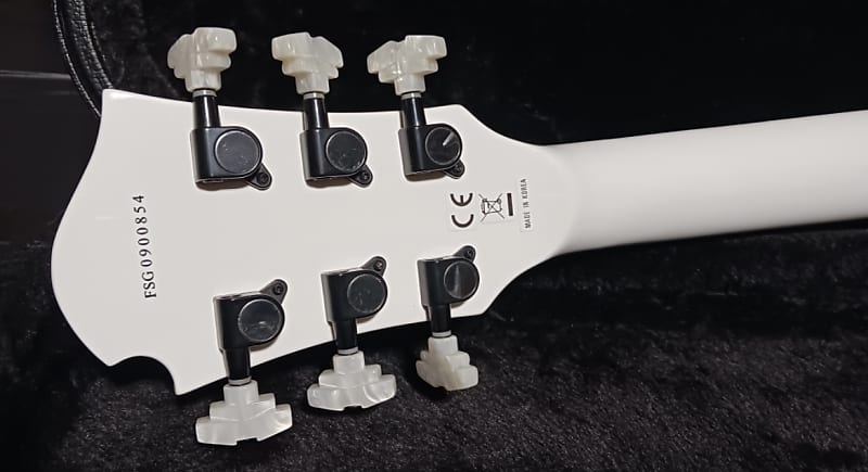 Fernandes Vertigo White | Reverb