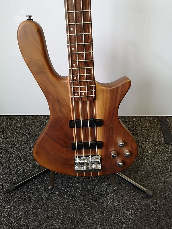 Washburn Taurus T24 エレキベース 4弦 Washburn Taurus T24 エレキベース 4弦 Washburn T24 Taurus