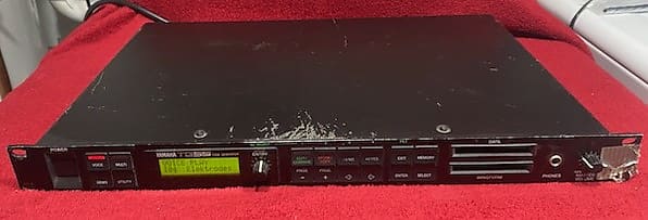 Yamaha TG55 Tone Generator Rackmount Synthesizer