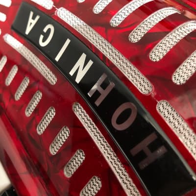 Hohner 1305-RED 72 Bass Entry Level 97-Key Piano Accordion image 8