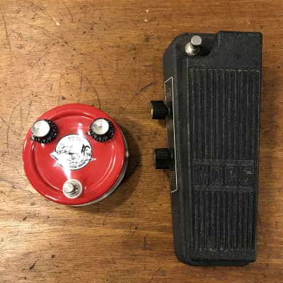 Kingston Orbiter A-10 Fuzz pedal- I don't know anything