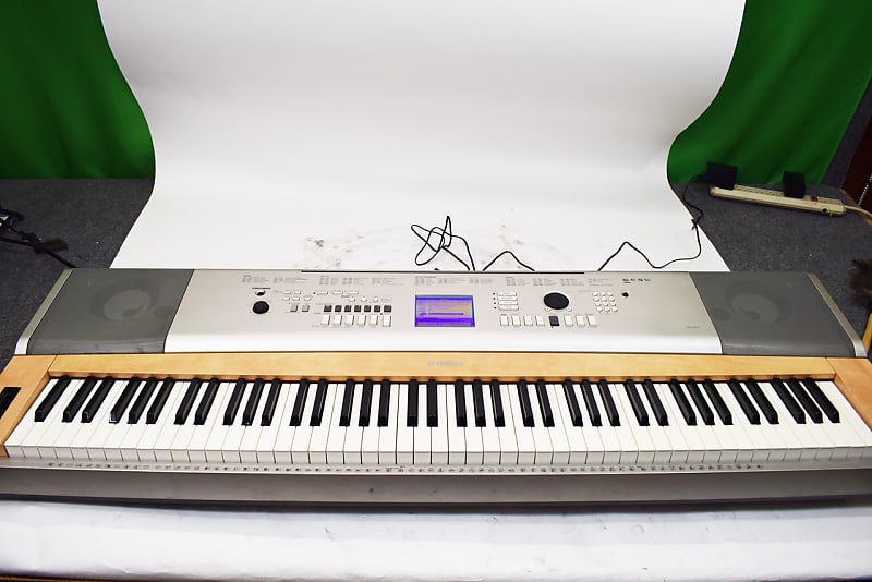 Yamaha YPG-625 88-Key Weighted Action Portable Grand