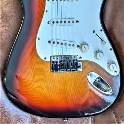 1982 Fender Squier RARE! JV Series ST62-115 - 3-Tone 1982 Fender Squier RARE! JV Series ST62-115 - 3-Tone