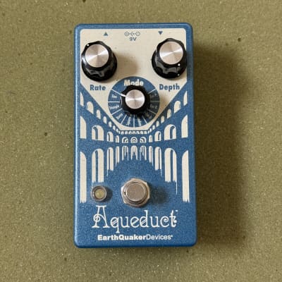 EarthQuaker Devices Aqueduct Vibrato | Reverb