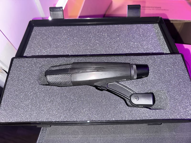 Sennheiser MD 421 II Cardioid Dynamic Microphone 2002 - Present - Black image 1