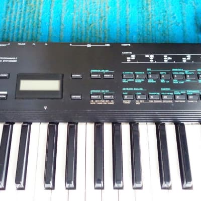 Yamaha V2 (DX11) FM Synthesizer - 80's Yamaha FM Synthesizer DX series - H179 image 5