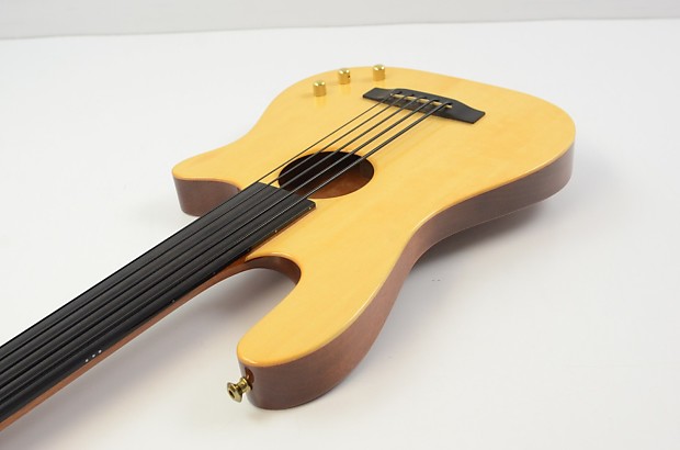 格安 Carvin Guitar Bass Acoustic-Electric Fretless String 5 AC-50 ベース