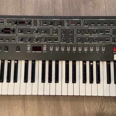 Sequential Prophet-6 49-Key 6-Voice Polyphonic Synthesizer 2018 - 2020 - Black with Wood Sides