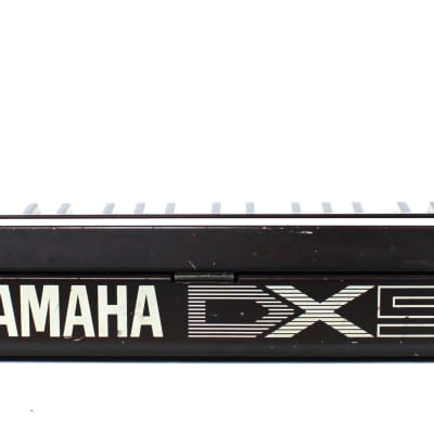 Yamaha DX9 Vintage FM Synthesizer 61 Keys Keyboard image 7