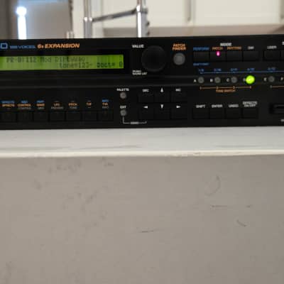 Roland XV-3080 128-Voice Rackmount Synthesizer Module - Free Shipping Canada & US