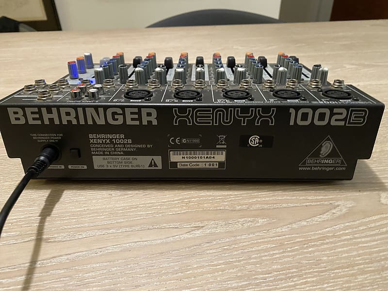 Behringer Xenyx 1002B 10-Input Battery Powered Portable Mixer 2009