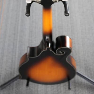 Epiphone MM-40L Masterbuilt F-Style Vintage Burst Mandolin - HSC image 9