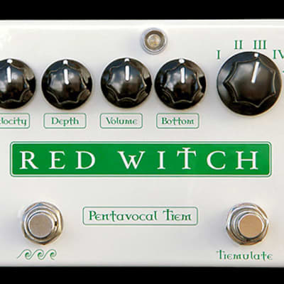 Red Witch Pentavocal Tremolo