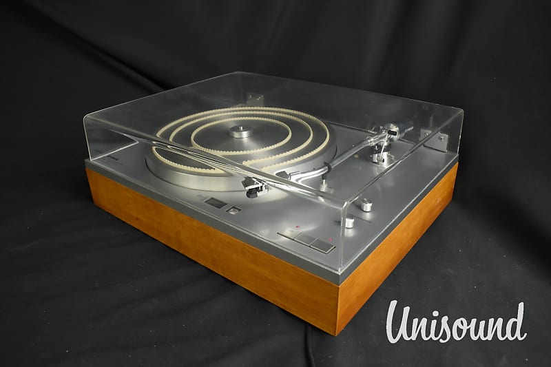 Yamaha YP-1000 Direct Drive Record Player Turntable in Very Good Condition  | Reverb Brazil