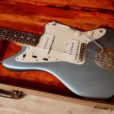 Fender Jazzmaster 1960 - Ice Blue Metallic - Refin image 14