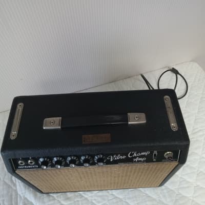 1965 Fender Vibro Champ Amp - Black Face Transitional image 2