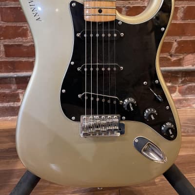 Fender 1979 25th Anniversary  Stratocaster with Case for sale