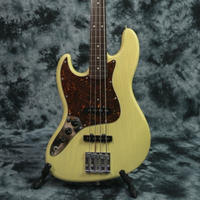 Fender Custom Shop Jazz Bass Fretless Swamp Ash Body Left Handed  Made in Japan image 3