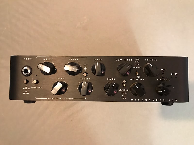 Darkglass Electronics Microtubes 900 900-Watt Bass Amp Head