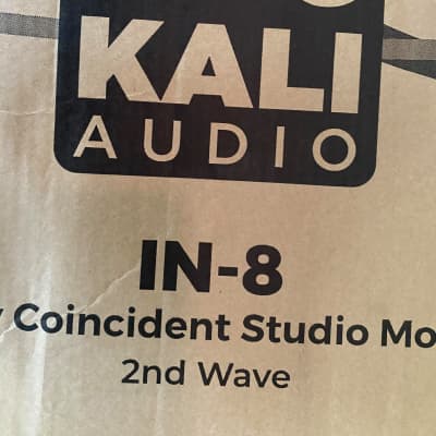 Kali Audio IN-8 V2 [2nd Wave] 2021 Black PAIR image 3