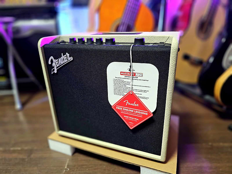Fender Mustang LT25 Blonde Reverb