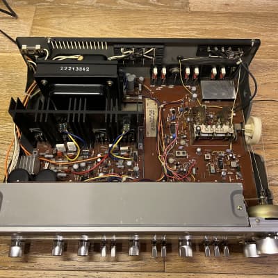 Toshiba SA-750 Vintage Stereo Receiver, perfect working condition image 5