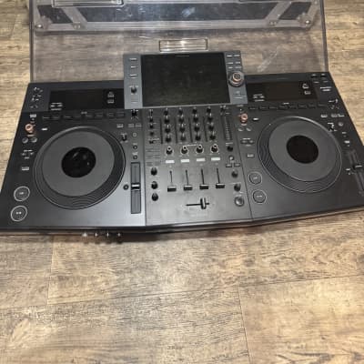 Set of Pioneer DJ OPUS Quad DJ System + HDJ-F10 Wireless Set of Pioneer DJ OPUS Quad DJ System + HDJ-F10 Wireless