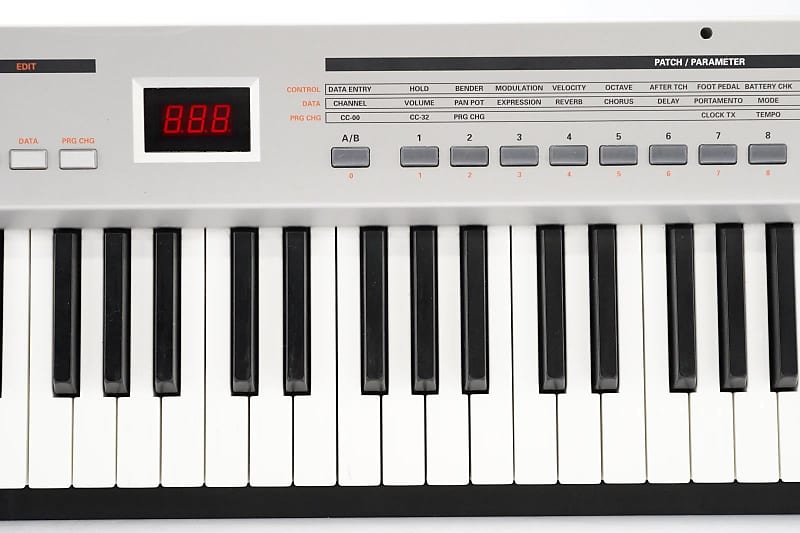 Roland A-37 MIDIキーボードコントローラー Roland - A-37 | MIDI Keyboard Controllers