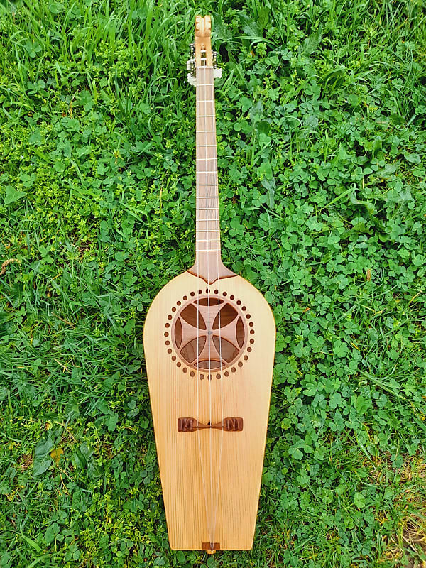 Georgian folk music instrument Panduri | String instrument Panduri | ფანდური | Fanduri image 1
