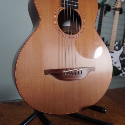 Lowden WL-25 "Wee Lowden Red Cedar/East Indian Rosewood Parlor Guitar w/ Calton Case, Used image 9