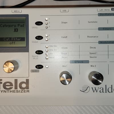 Waldorf Blofeld Desktop Synthesizer + SL licence