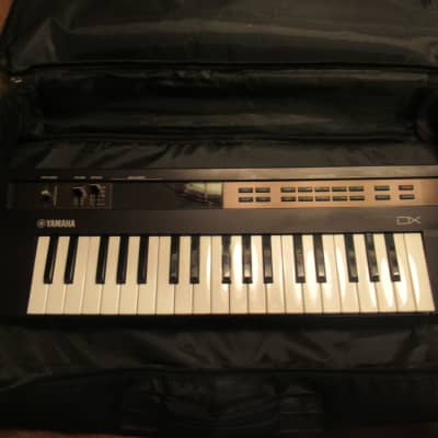 Buy used Yamaha Reface DX Mini Mobile Keyboard 2015 - Present - Black