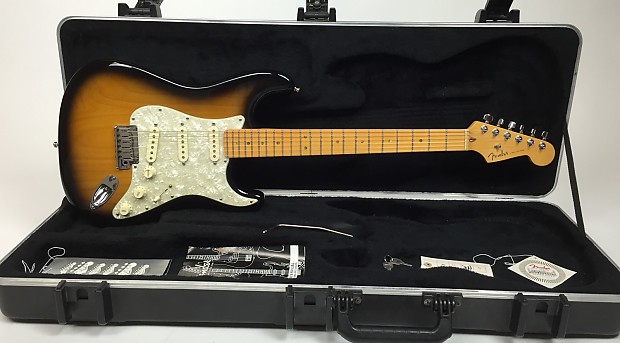 Fender 60th Anniversary American Deluxe Ash Stratocaster