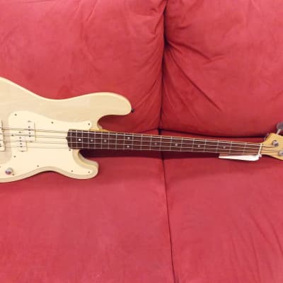 St. Blues King Blues Bass IV 1984 White Blonde W? Gig Bag and Drop D Tuner key image 5