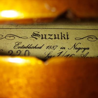 Suzuki Model 220 (1/16 Size) Violin, Japan, 1978, with case & bow image 2